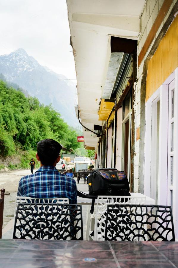 Snow Oak Guest House Kasol Εξωτερικό φωτογραφία